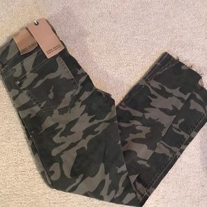 Zara Basic Z1975 Denim Mid-rise skinny camo jeans